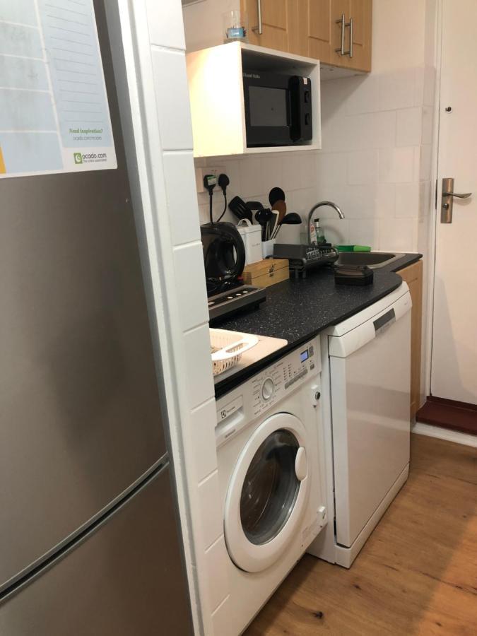 Beautiful Independent Apartment In London Uk 외부 사진