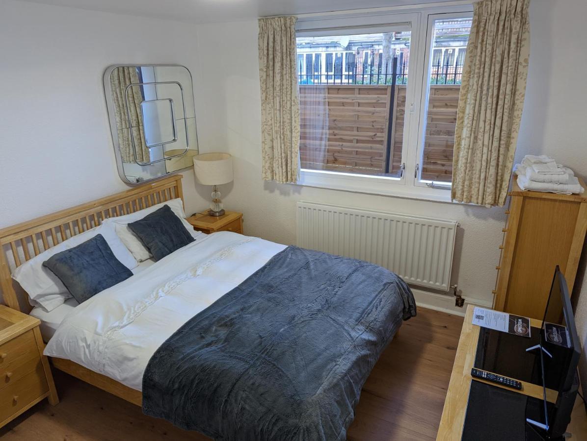 Beautiful Independent Apartment In London Uk 외부 사진